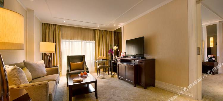 武汉汉口火车站东方建国大酒店图片