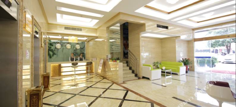 南宁万里商务大酒店(三职高火车站店)图片