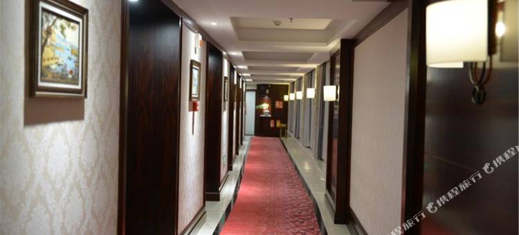 建始万氏大酒店图片