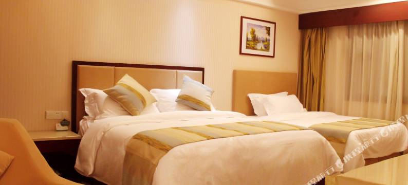 长沙紫东阁乐天大酒店(五一广场火车站地铁站店)图片