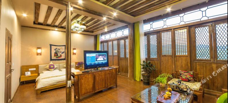 丽江束河古镇蜜语客栈图片