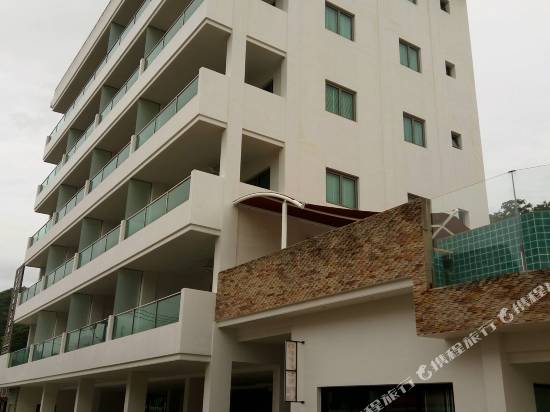 蘇林薩拜三號公寓