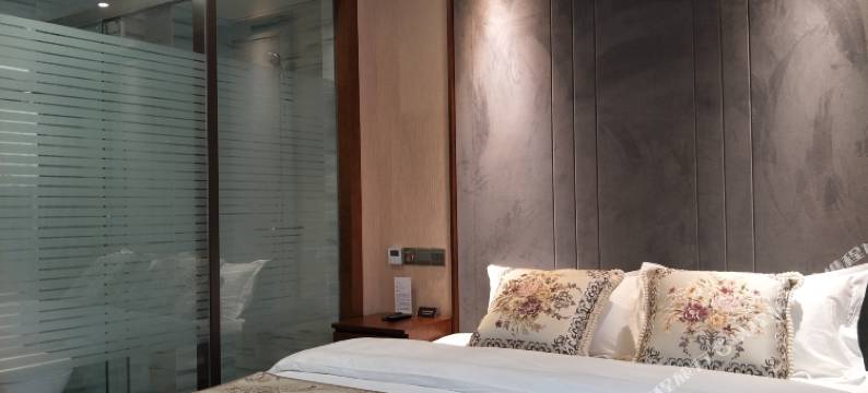 峨眉山廊桥客栈图片