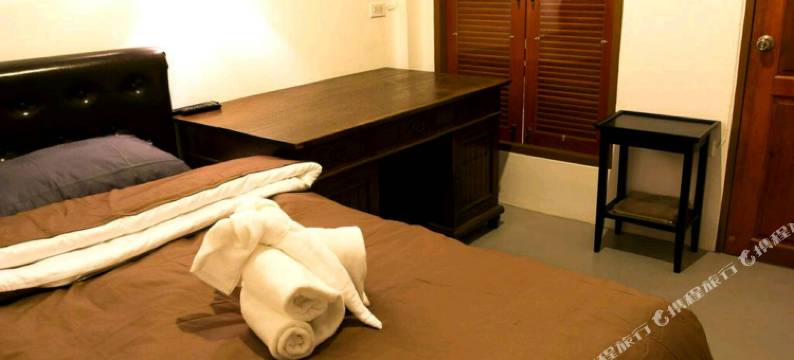 光脚天体度假村(Barefeet Naturist Resort)图片