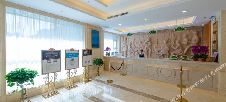 维也纳酒店(敦煌沙洲夜市市政广场店)图片