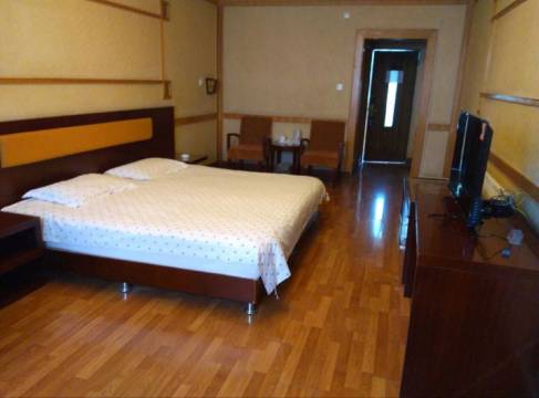 东鑫宾馆(石河子北五路店)