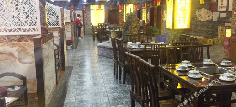 日喀则鹏程水晶酒店图片
