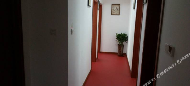 郑州悠然居青旅(郑东万象城高铁东站店)图片