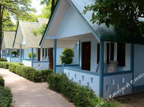 皮皮島董楚吉度假村