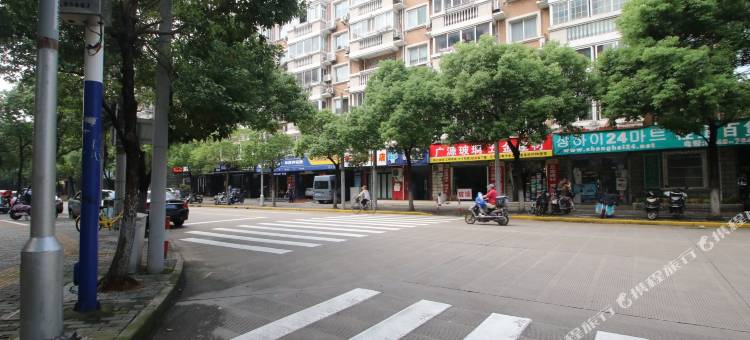 格林联盟(上海虹桥机场动物园地铁站店)图片