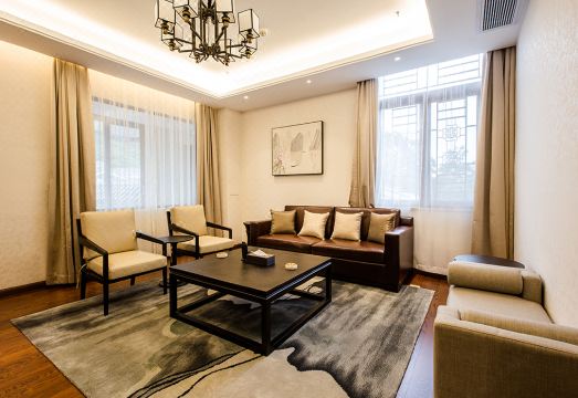 Dongqiao Mingyue Hotel Hotel Overview