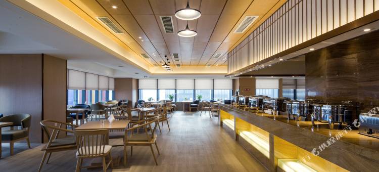 林道假日酒店(成都欢乐谷店)图片
