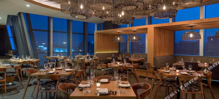 迪拜市区索菲特酒店(Sofitel Dubai Downtown)图片