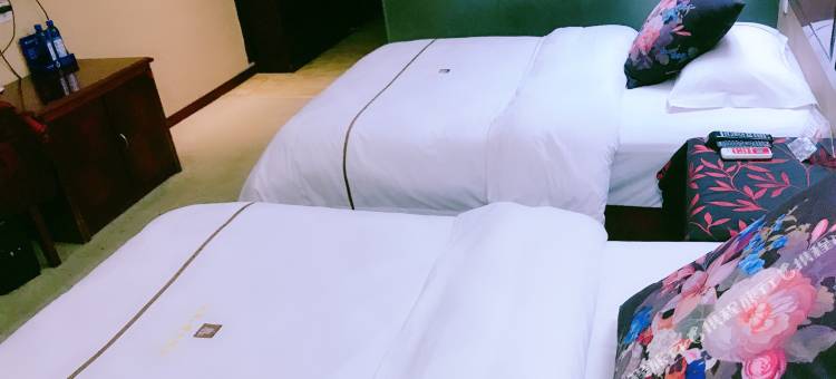 香格里拉沁鑫假日酒店图片