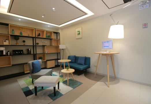 Homeinn Selected Hotel (Shanghai Caolu Minlei Road Subway Station)Hotel Overview