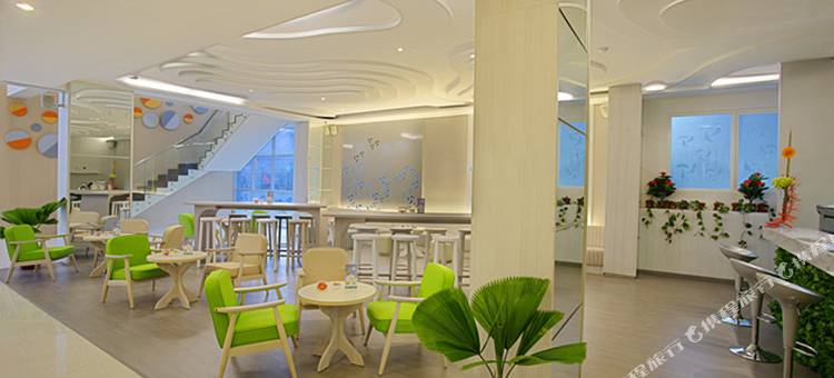 万隆茨安布雷伊特哈里斯酒店及会议中心(Harris Hotel & Conventions Ciumbuleuit - Bandung)图片