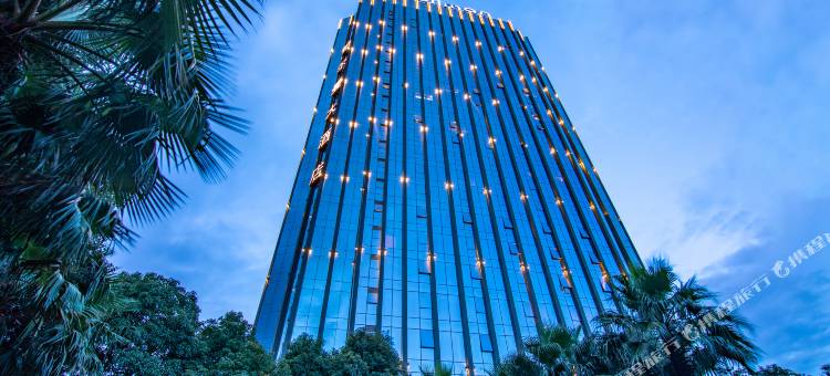 贵阳铂尔曼大酒店(甲秀楼鸿通城购物中心店)图片