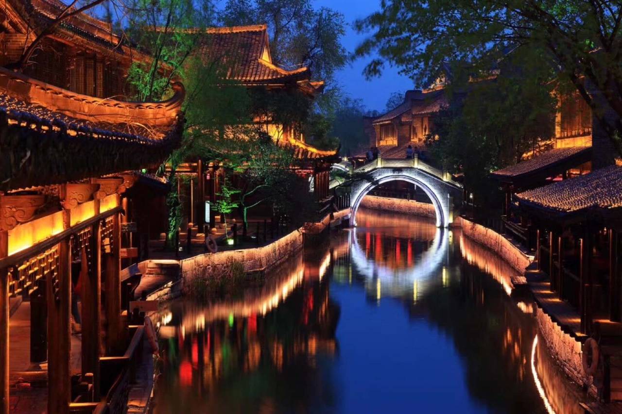 湖光月色观景客栈(台儿庄古城景区店)图片