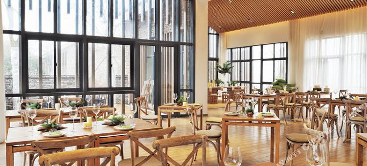 孝感卓尔小镇桃花驿图片