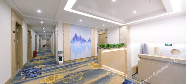 水晶恋主题酒店(深圳上梅林地铁站店)图片
