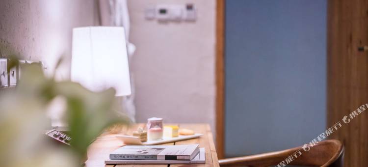 泸沽湖山涧有云湖景度假酒店(花海码头店)图片