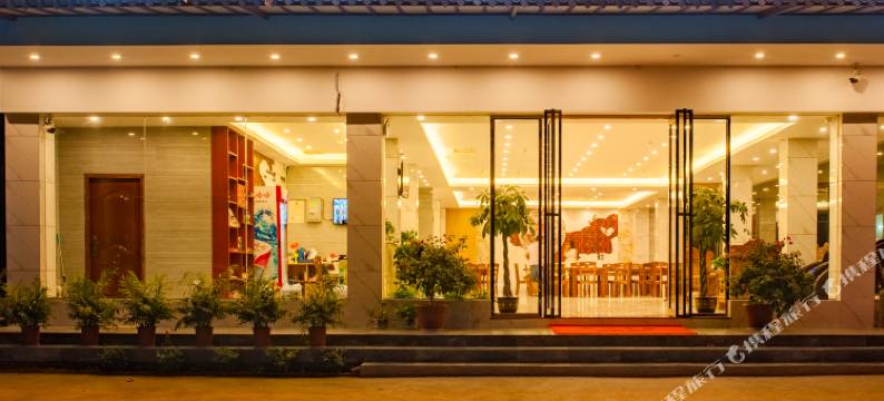 阳朔新月阁酒店图片