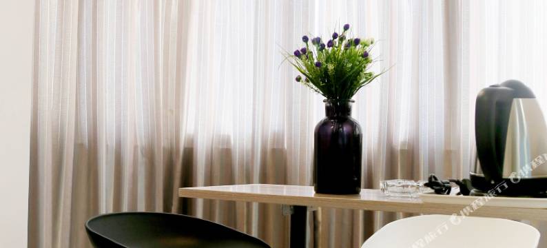 Xbed互联网民宿(郑州万象城店)图片