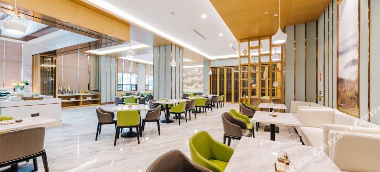 宜兴环科园西氿大道亚朵酒店图片