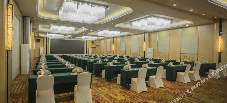 青海白云翔羚酒店图片