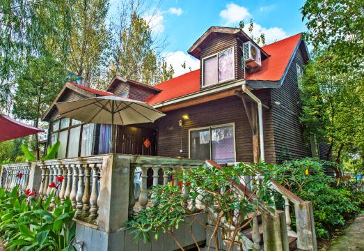 Xiangcaoyuan Holiday Farm Hotel Overview