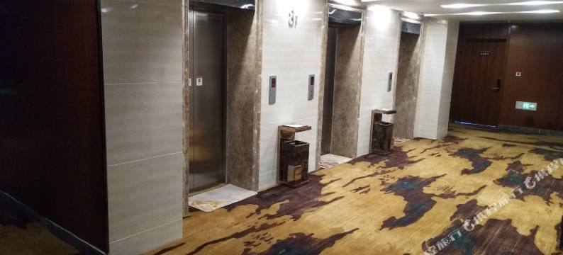 青岛融合大厦酒店图片