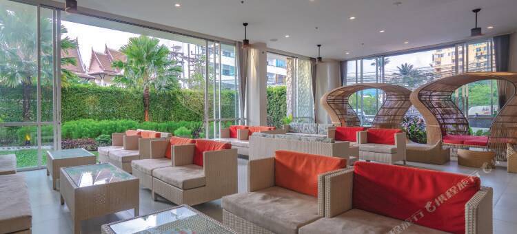 普吉岛蒂瓦娜芭东华美达酒店(Ramada by Wyndham Phuket Deevana Patong)图片