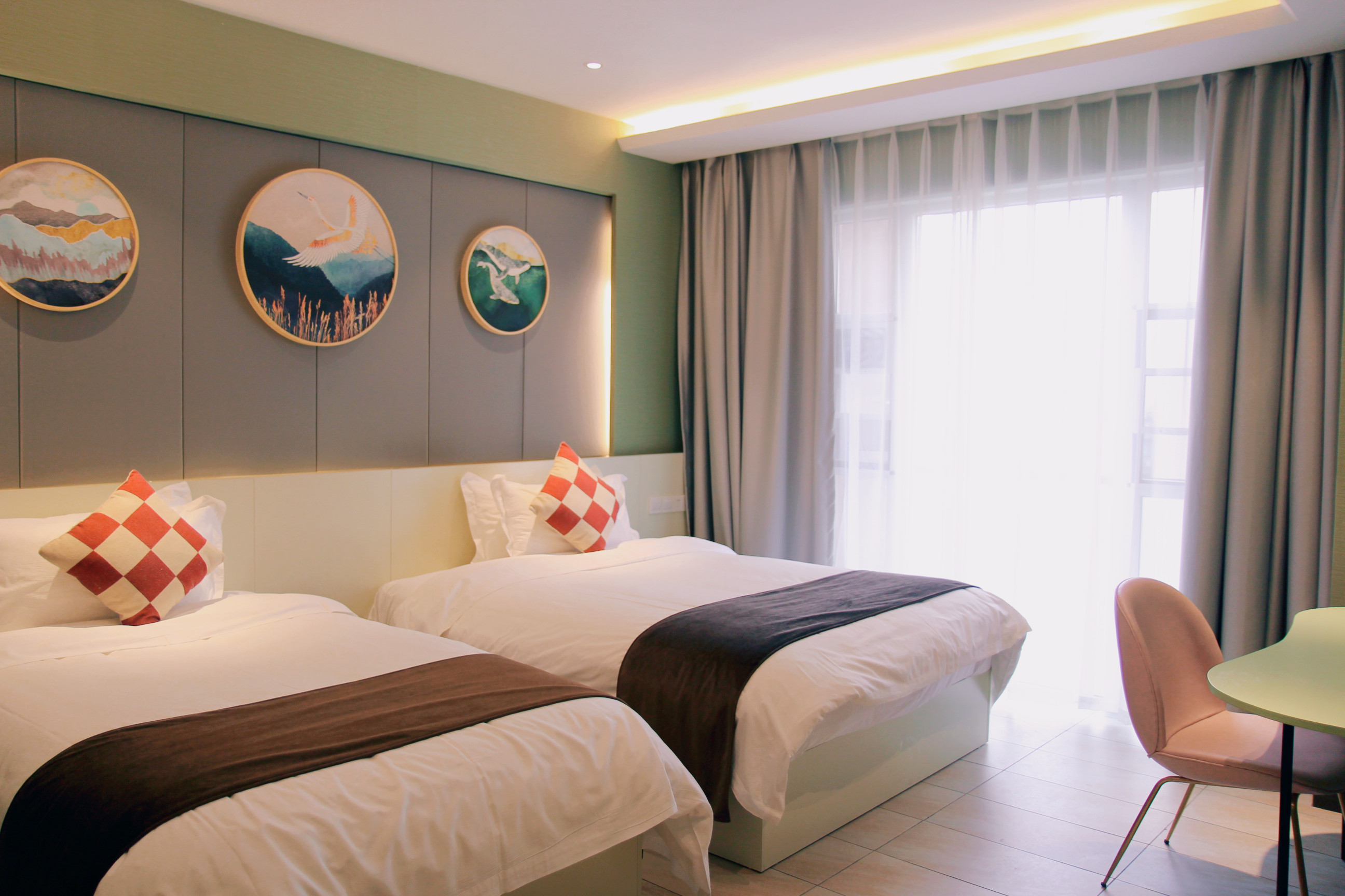 Huanbian Art HotelOver view