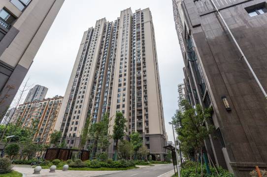 武汉乱氘公寓(2号店)