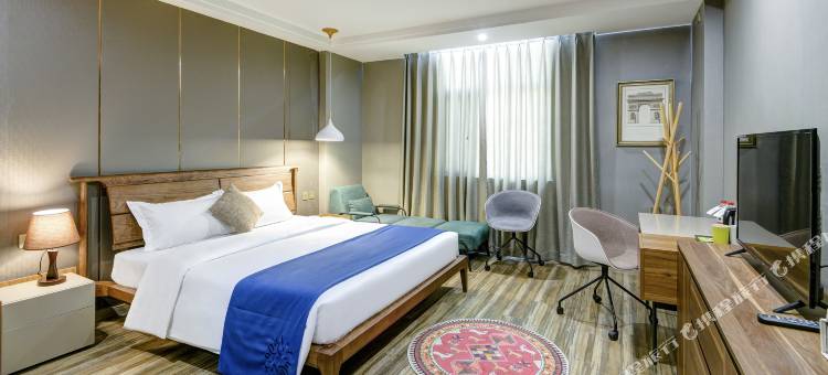 花筑·栖霞曼逸精品酒店(栖霞汽车站店)图片