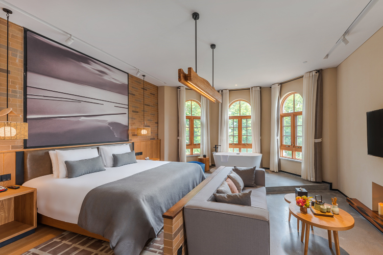 Read Wood Qiandao Manor Over view