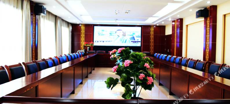 积石山庆盛宾馆图片