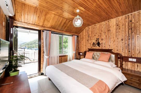 安吉明泉山庄(大竹海店)