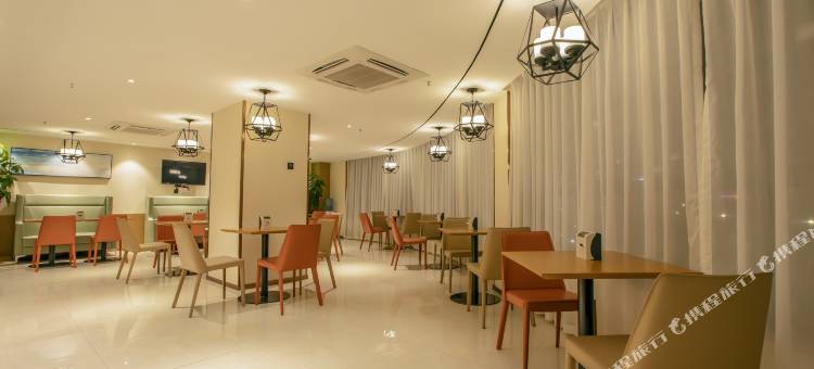 城市便捷酒店(南宁相思湖高新大道店)图片