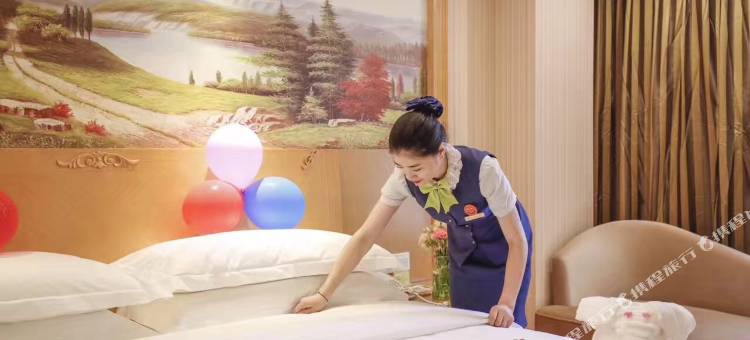 维也纳酒店(赣州火车站万达广场店)图片