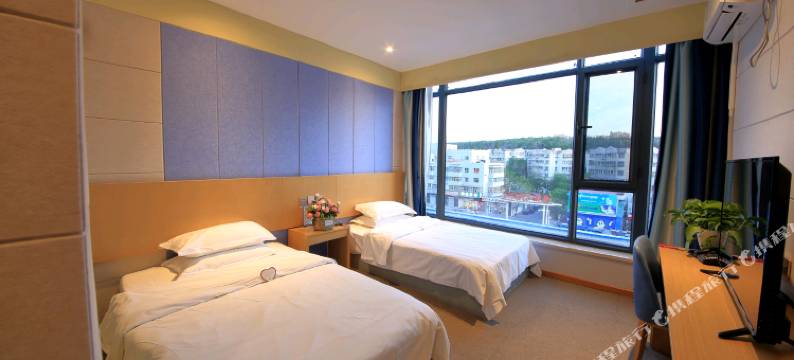 久居可商旅酒店(乌鲁木齐高铁站店)图片