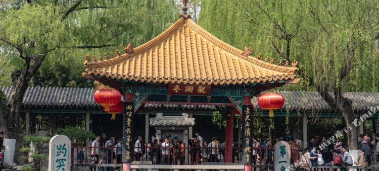 苏米雅主题连锁公寓(济南西部会展中心店)图片