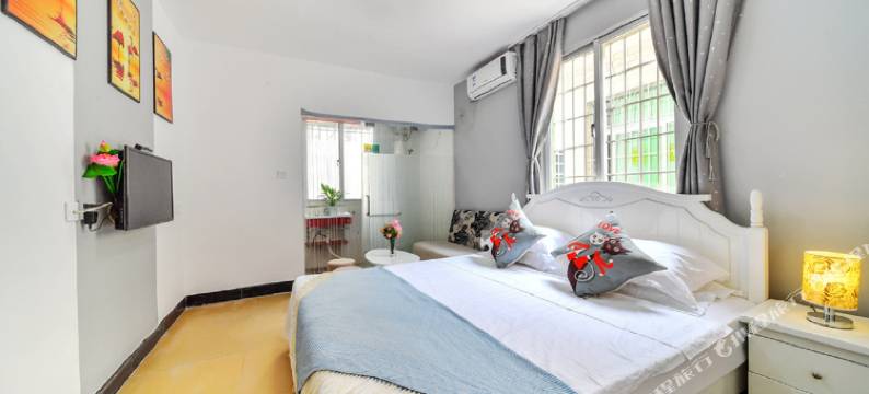 厦门海边听浪(环岛路黄厝店)图片