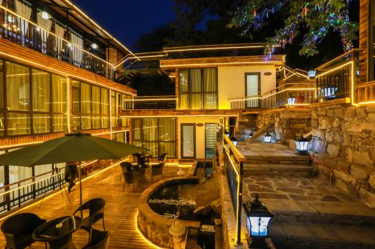 雨晨客栈(安阳林州太行大峡谷店)