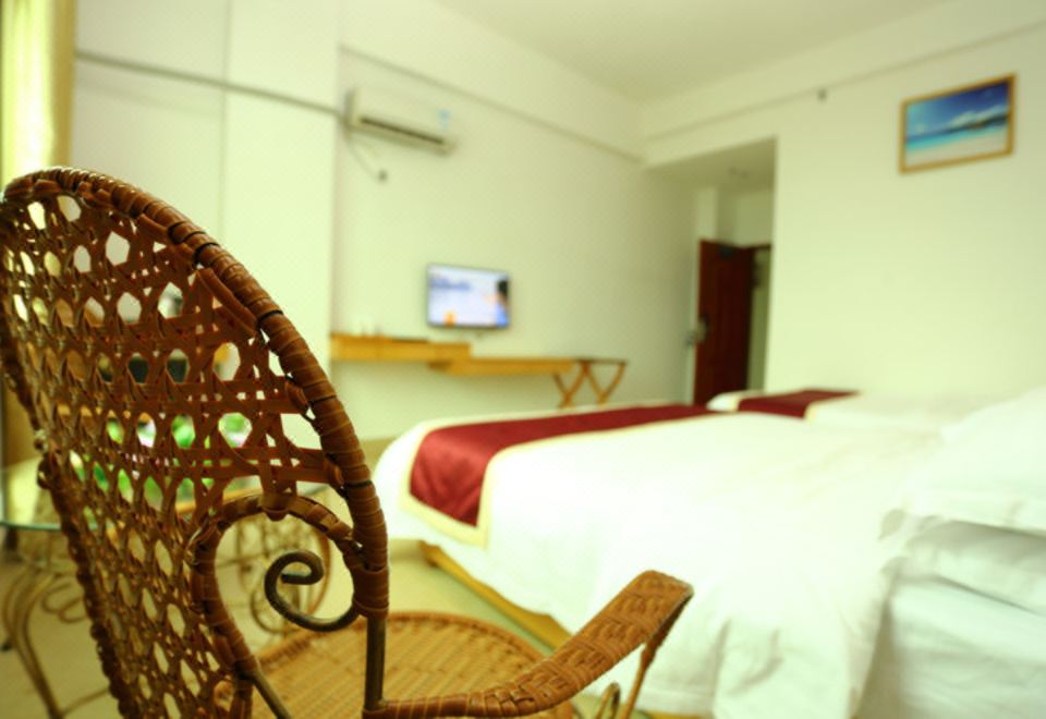  Hotel Overview