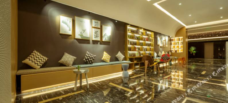 宿适轻奢酒店(上海火车站汉中路地铁站店)图片