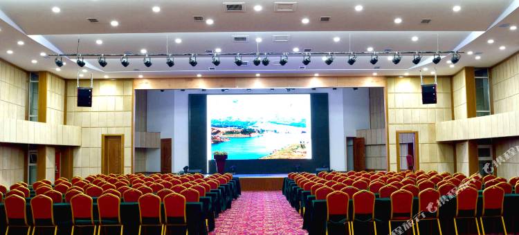 红石寨木屋别墅酒店图片