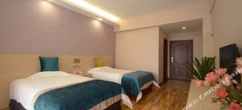 成都府河家园酒店 (武侯祠地铁站店)图片