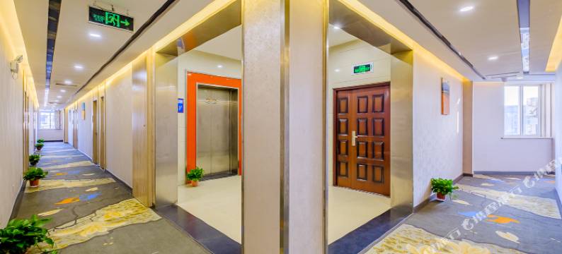 轻旅酒店(嘉兴泰旗路店)图片