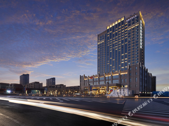 东方银座酒店(沈阳铁西浑河西峡谷生态公园店)